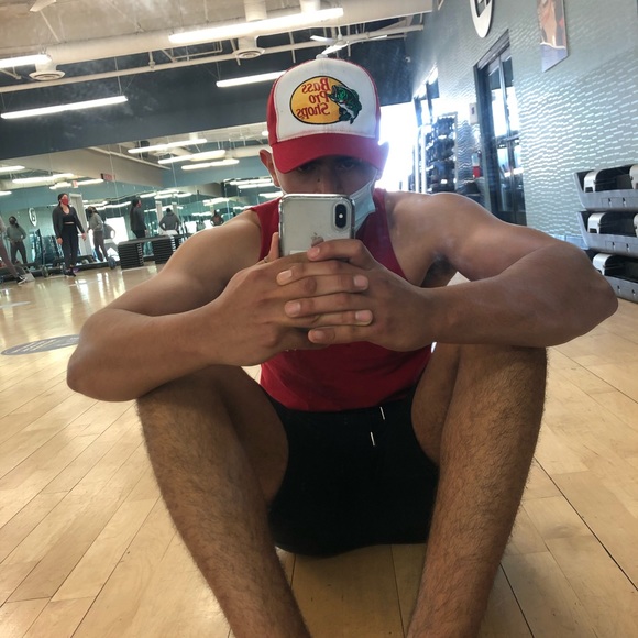 Meet your Posher, Jonathan - Picture 1 of 1